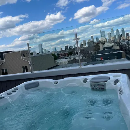 Hot Tub Four Seasons Villa